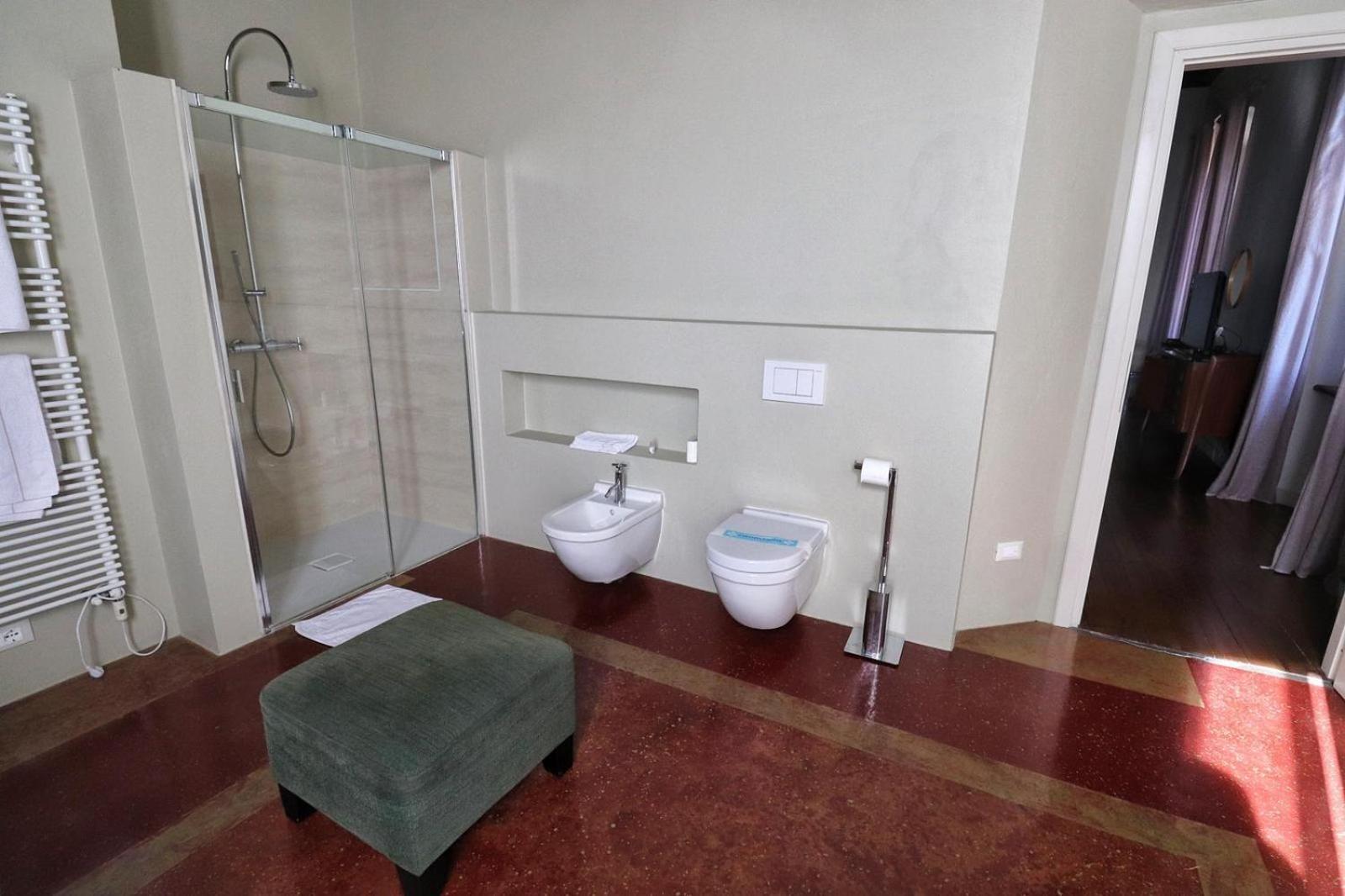 B&B Villa Natta Uggiate Buitenkant foto