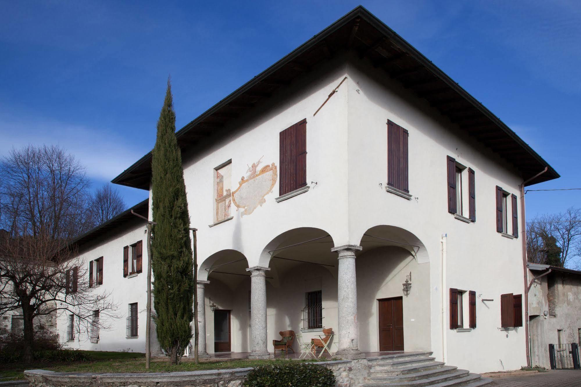 B&B Villa Natta Uggiate Buitenkant foto